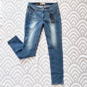 LEVI’S Revel Women’s Mid Rise Demi Curve Skinny Fit Blue Denim Jeans 29 NWT